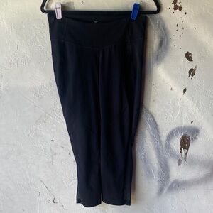 Old Navy Women's Black Cropped Pants